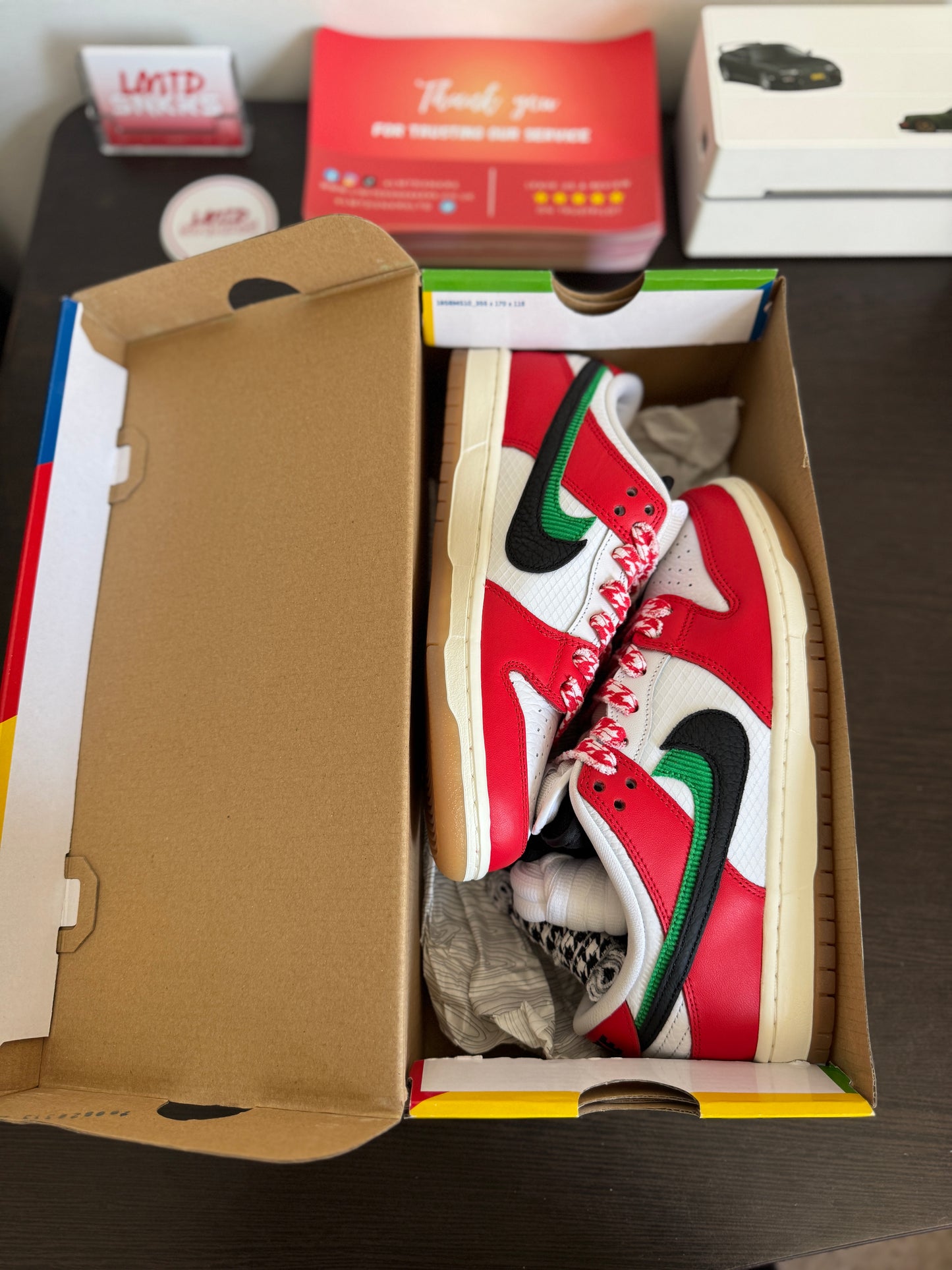 Nike SB Dunk Low x Frame Skate 'Habibi'