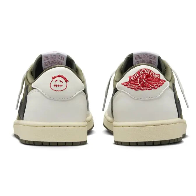 Jordan 1 Retro Low OG SP
Travis Scott Medium Olive