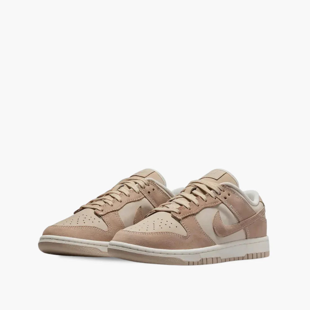 Nike Dunk Low SE 'Sand Drift' (W)