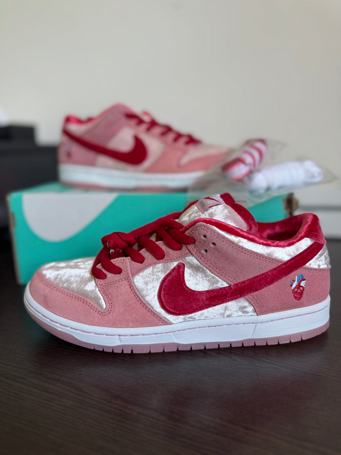 Nike SB Dunk Low 