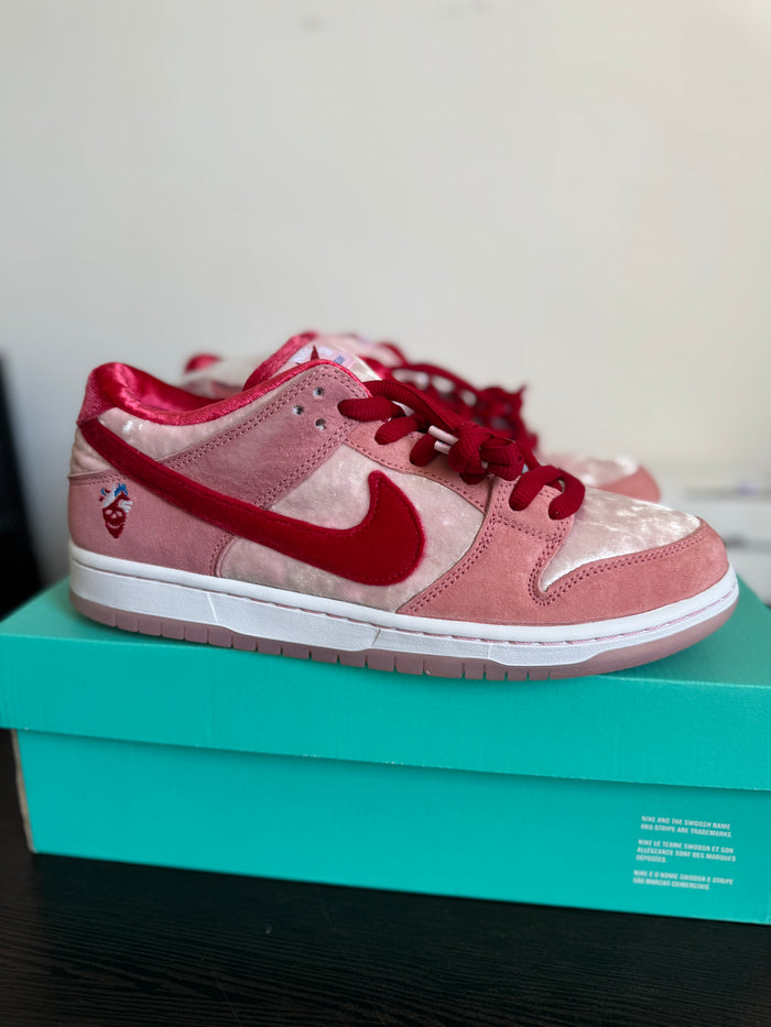 Nike SB Dunk Low 