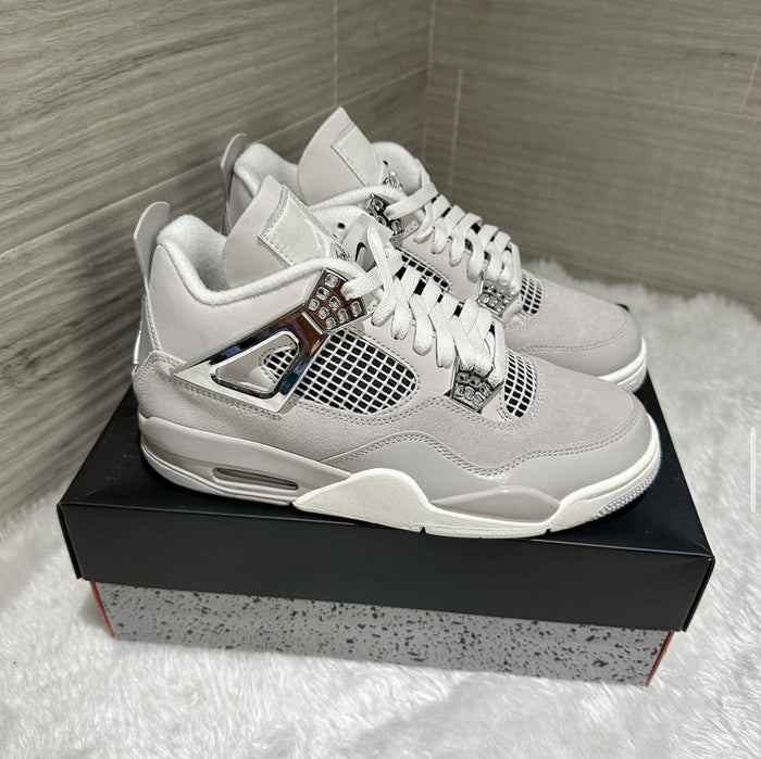 Jordan 4 Retro 'Frozen Moments'