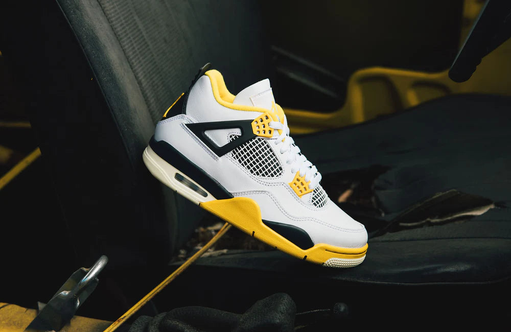 Jordan 4 Retro 'Vivid Sulfur' (W)