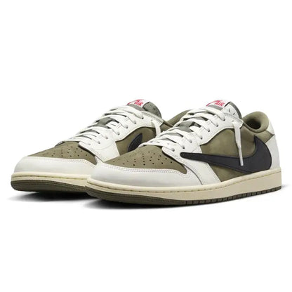 Jordan 1 Retro Low OG SP
Travis Scott Medium Olive