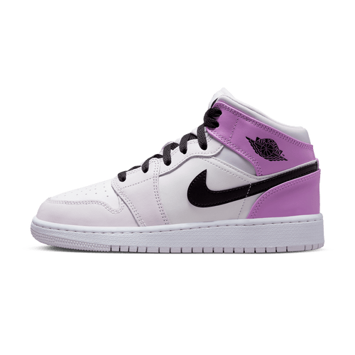 Jordan 1 Mid 'Uva Pálido'