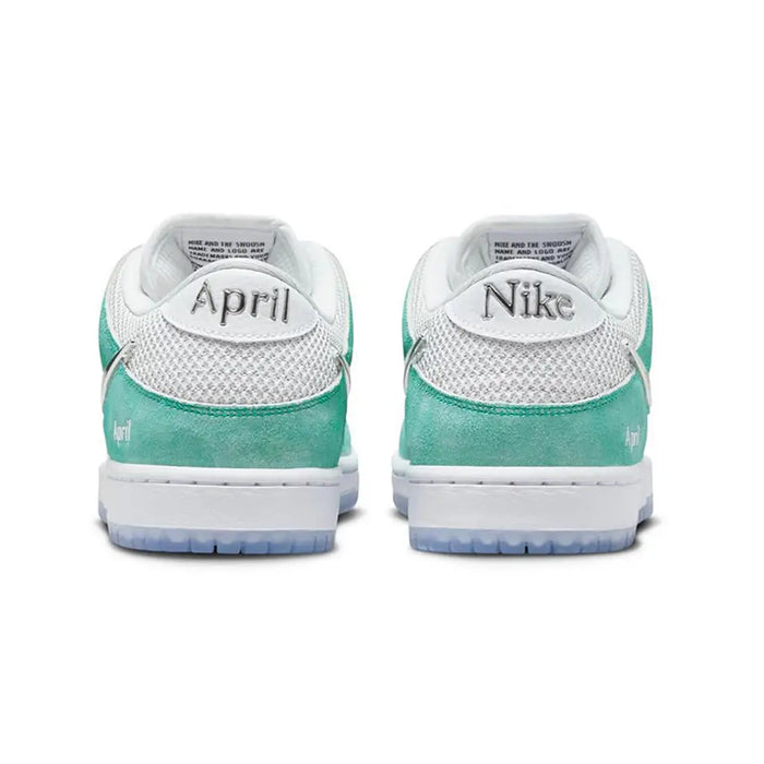 Nike SB Dunk Low OG ‘April’