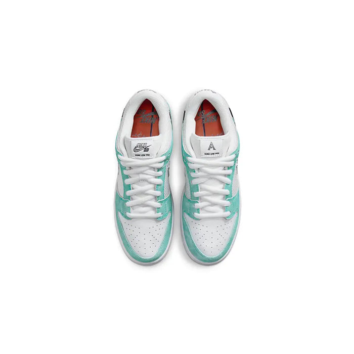 Nike SB Dunk Low OG ‘April’
