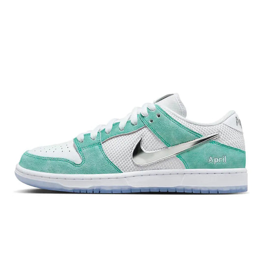 Nike SB Dunk Low OG ‘April'