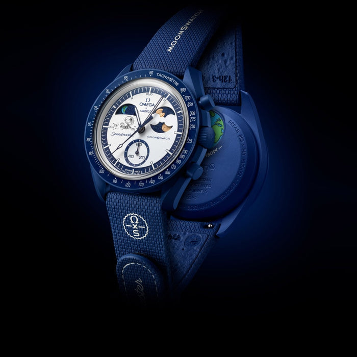 Swatch x Omega Bioceramic Moonswatch Mission to Earthphase – Moonshine Gold (SO33N704L) - 'Luna de Castor'