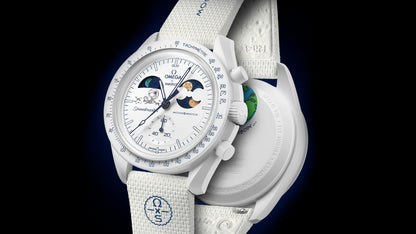 Swatch x Omega Bioceramic Moonswatch Mission to Earthphase – Moonshine Gold (SO33W701L) - 'LUNA FRÍA'