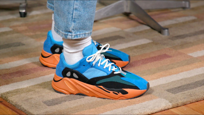 Yeezy Boost 700 'Azul Brillante'