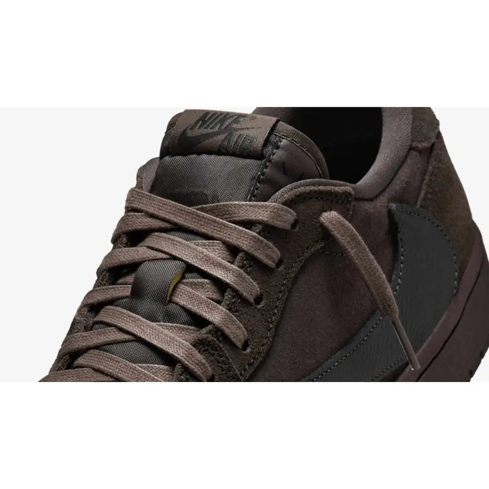 Air Jordan 1 Retro Low OG SP Travis Scott 'Marrón Terciopelo'