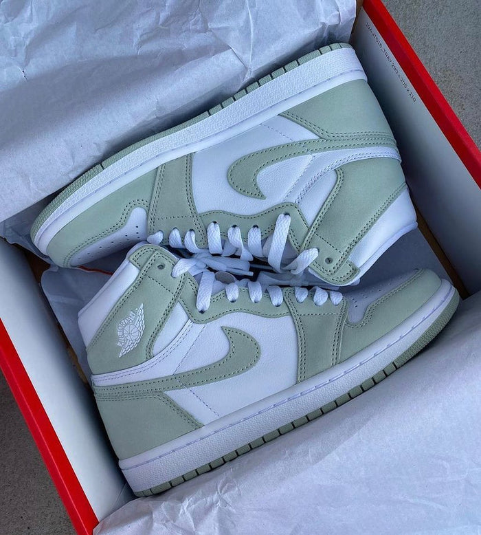 Air Jordan 1 Retro High OG 'Seafoam' (Mujer)