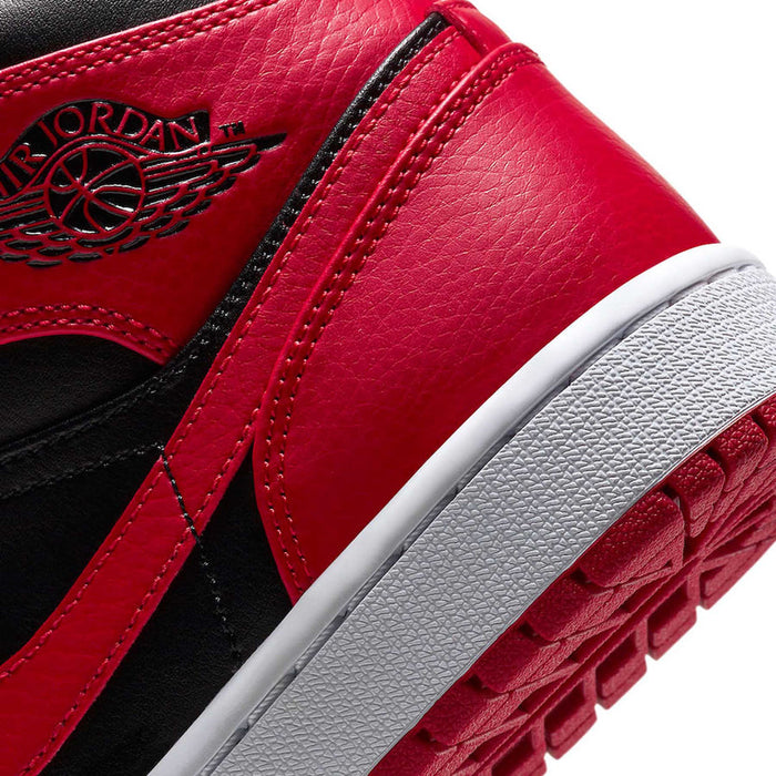 Jordan 1 Mid 